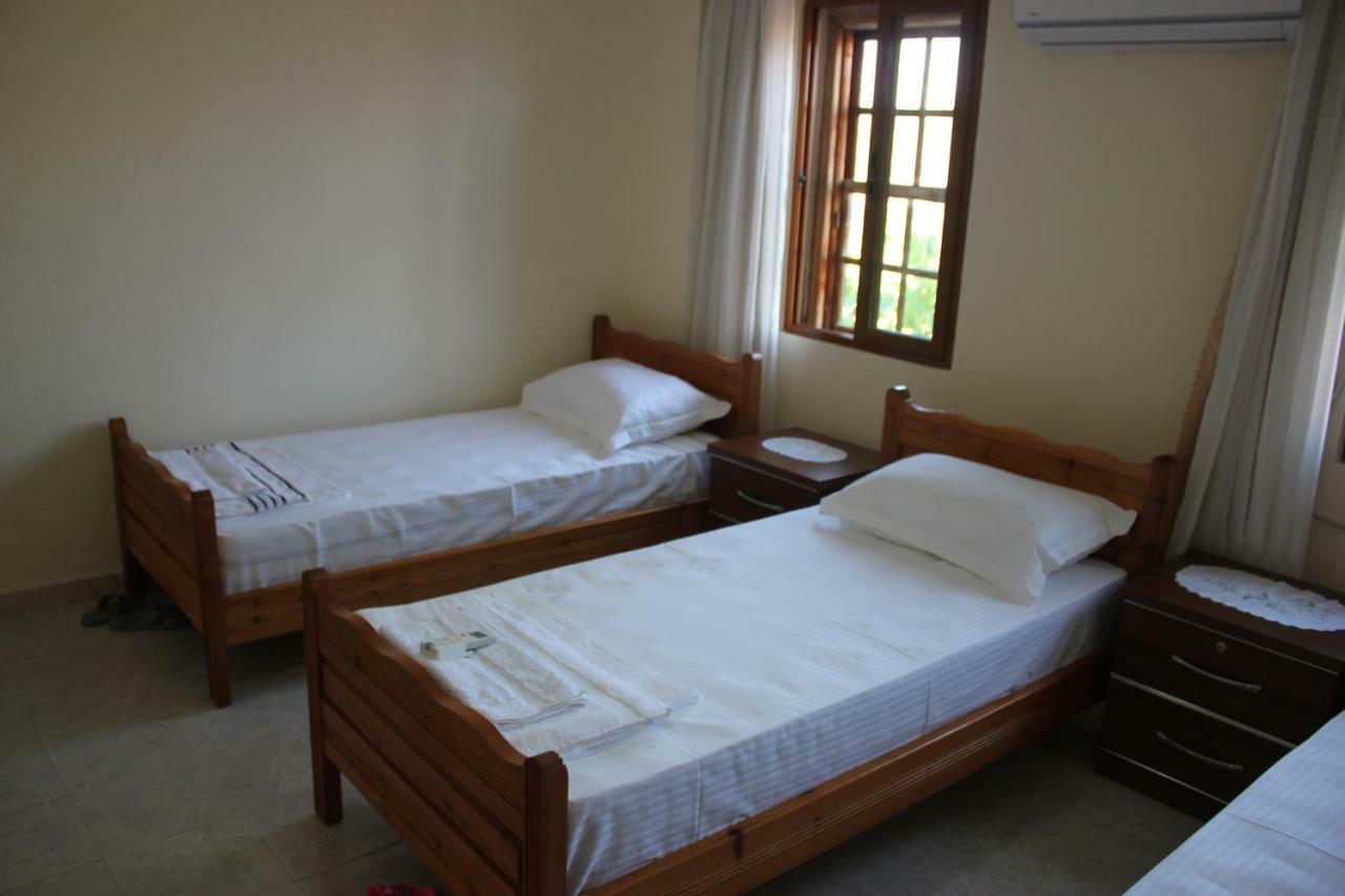 Guest House Toli Inside Berat Castle מראה חיצוני תמונה