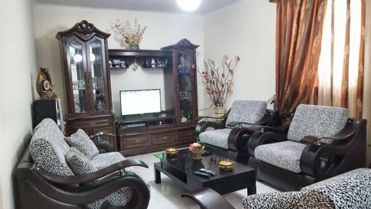 Guest House Toli Inside Berat Castle מראה חיצוני תמונה